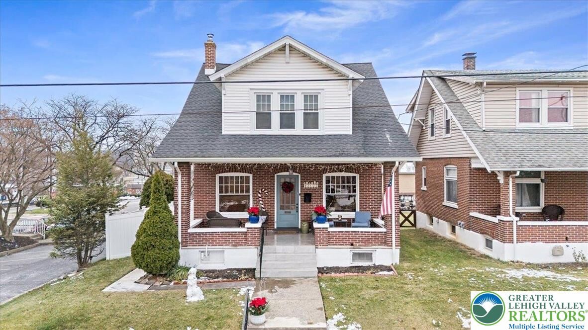 Property Photo: 2122 Lincoln Avenue PA 18067