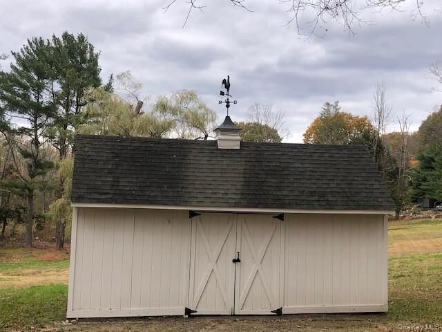 Property Photo: 20 Abbeyfield Lane NY 10509