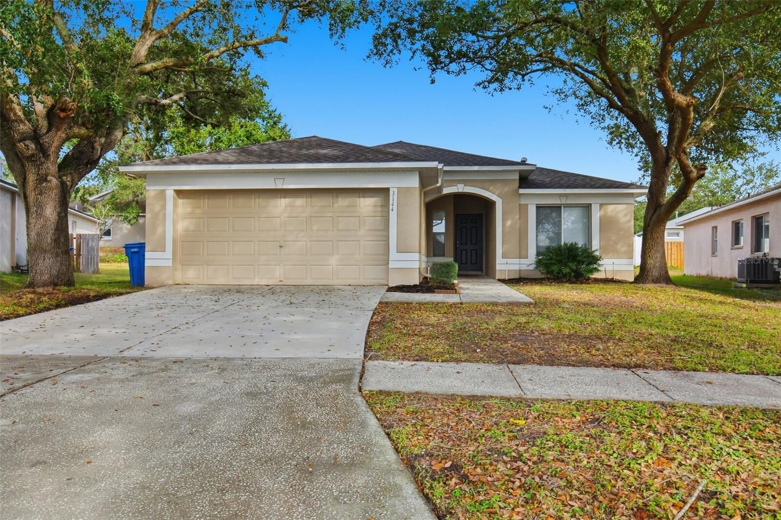 Property Photo:  3144 Summer House Drive  FL 33594 