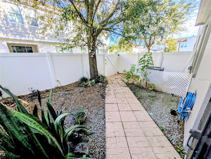 Property Photo: 9006 Shepton Street FL 32825