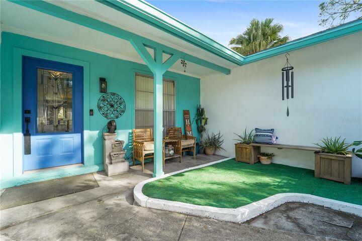 Property Photo:  7523 Barry Road  FL 33634 