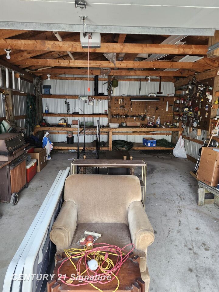 Property Photo: 1902 Zauel Street MI 48602