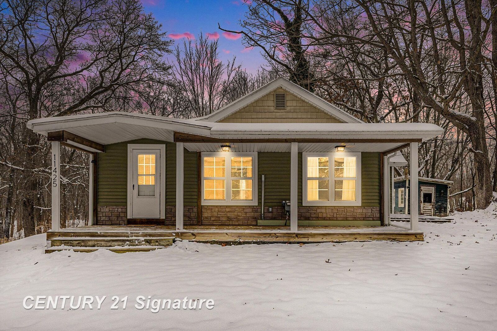 Property Photo:  11401 Hibner Road  MI 48353 