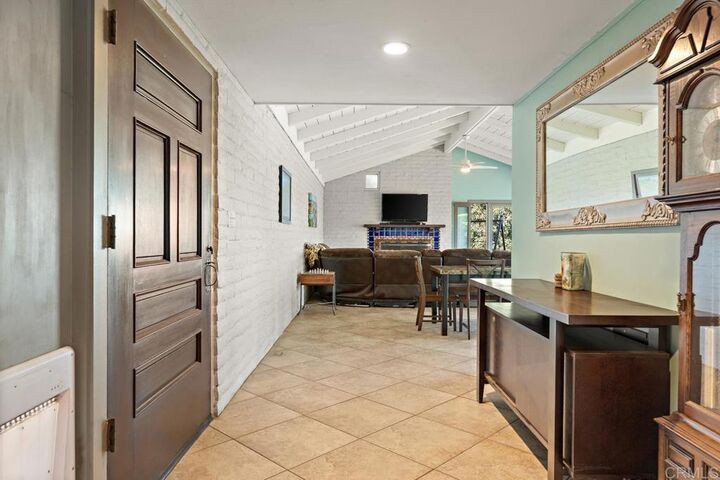 Property Photo: 1449 Bernita Way CA 92020