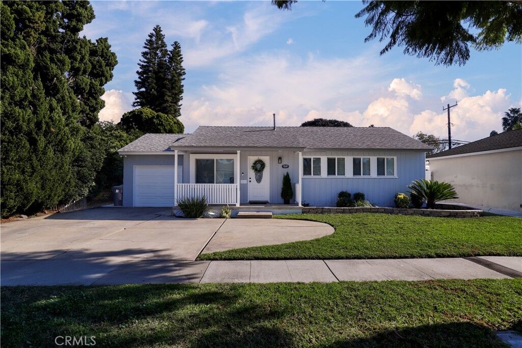 Property Photo: 2248 Montair CA 90815