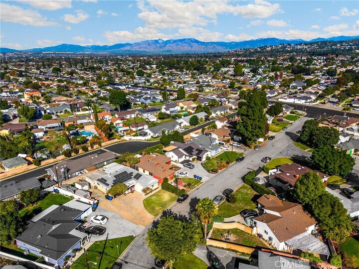 Property Photo: 7719 Lynalan Avenue CA 90606