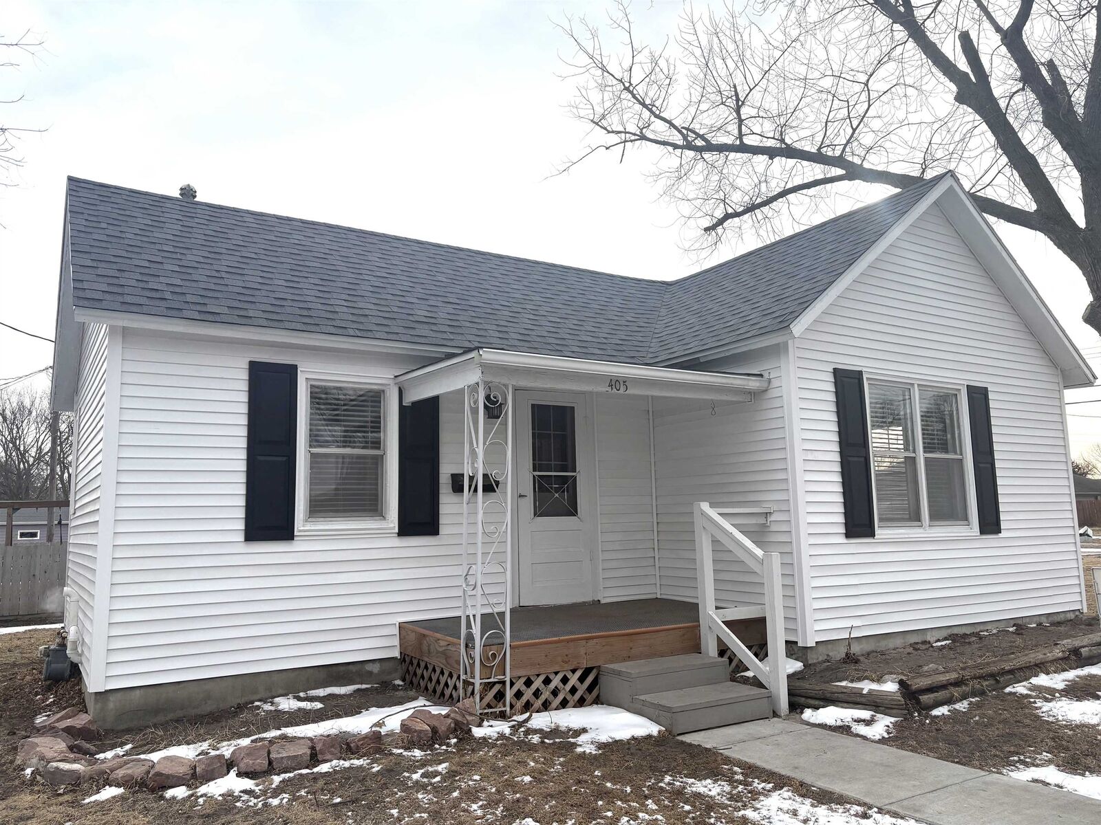 Property Photo:  405 W Bluff Ave  NE 68701-0000 