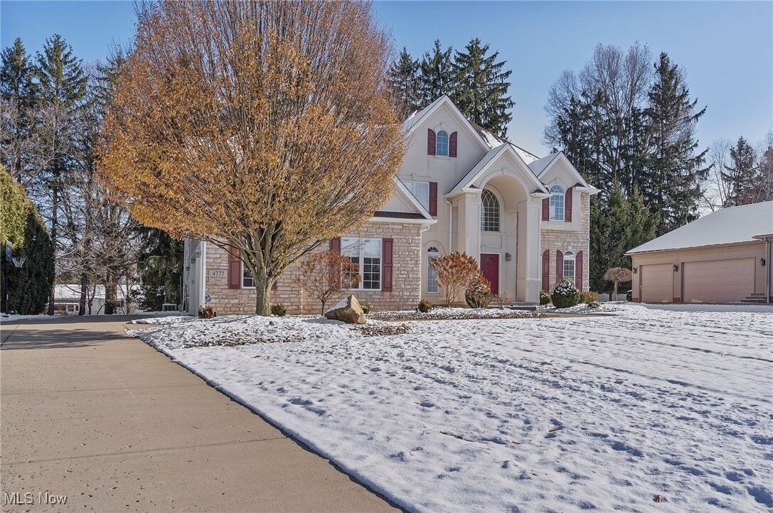 Property Photo:  4777 N Aspen Court  OH 44406 