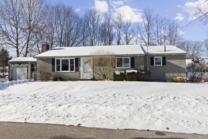 Property Photo: 3 Henrietta Street NH 03867