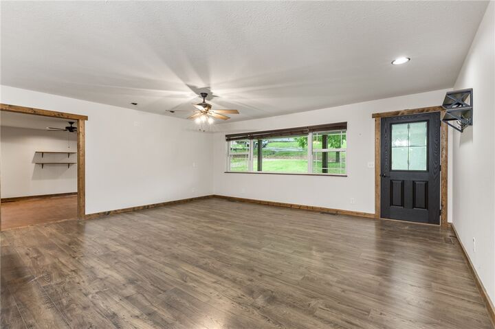 Property Photo:  1622 Brittain Cemetery Road  AR 72601 