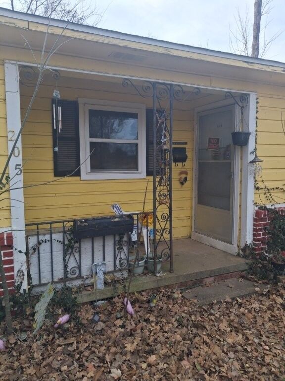 Property Photo: 205 NW G Street AR 72712
