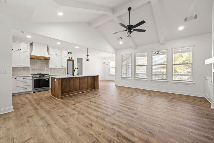 Property Photo: 7818 Teton Trl Avenue AR 72762