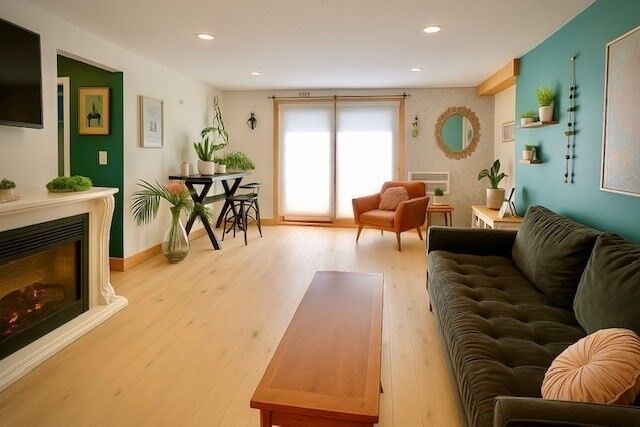 Property Photo:  15 Foundry St C32  MA 02375 