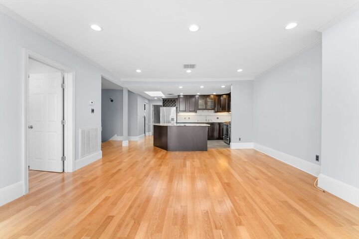 Property Photo:  570 Massachusetts Ave 5  MA 02118 