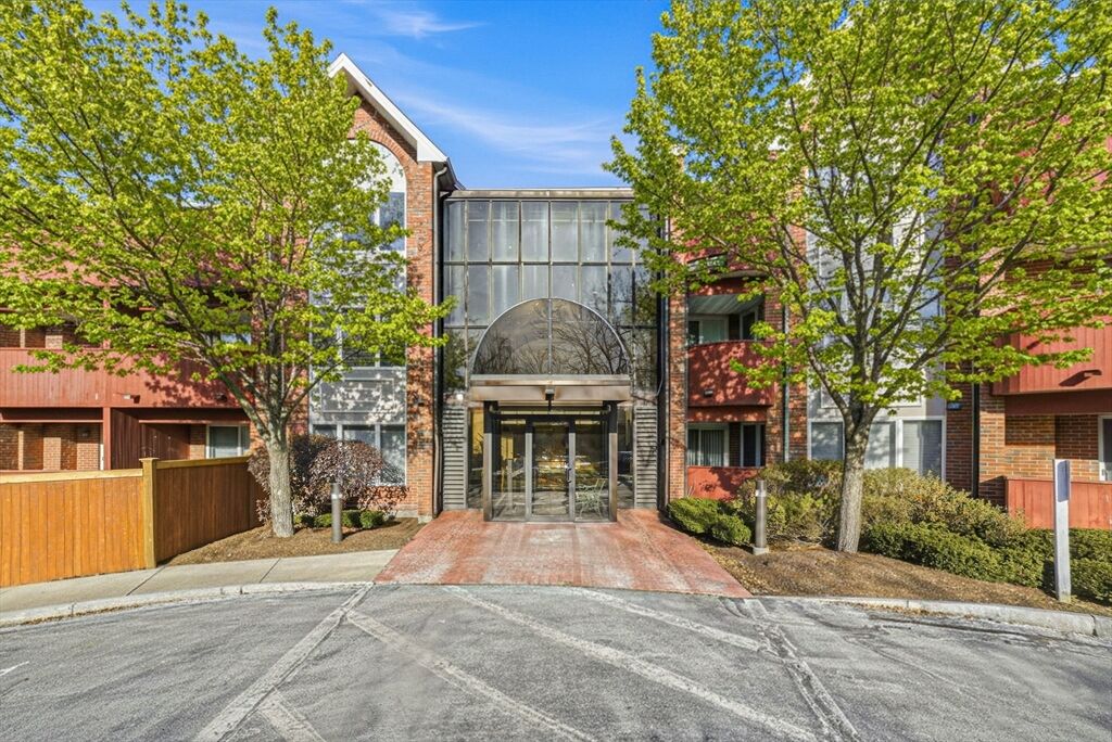 Property Photo:  100 Rosemary Way 324  MA 02494 