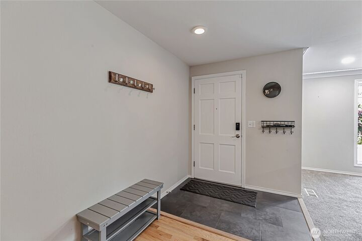 Property Photo: 14711 SE 172nd Place WA 98058