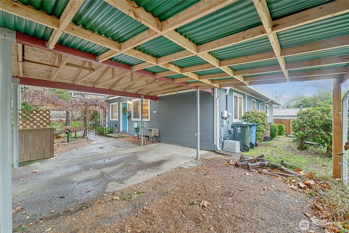 Property Photo: 1413 N Mason Avenue WA 98406