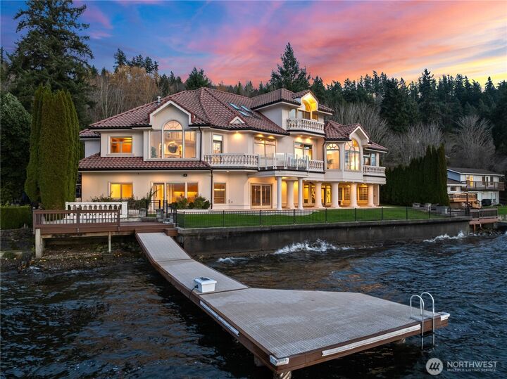 2819 E Lake Sammamish Parkway NE  Sammamish WA 98074 photo