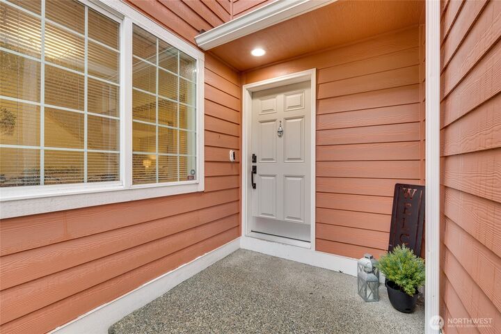 Property Photo:  224  84th Avenue NE  WA 98258 