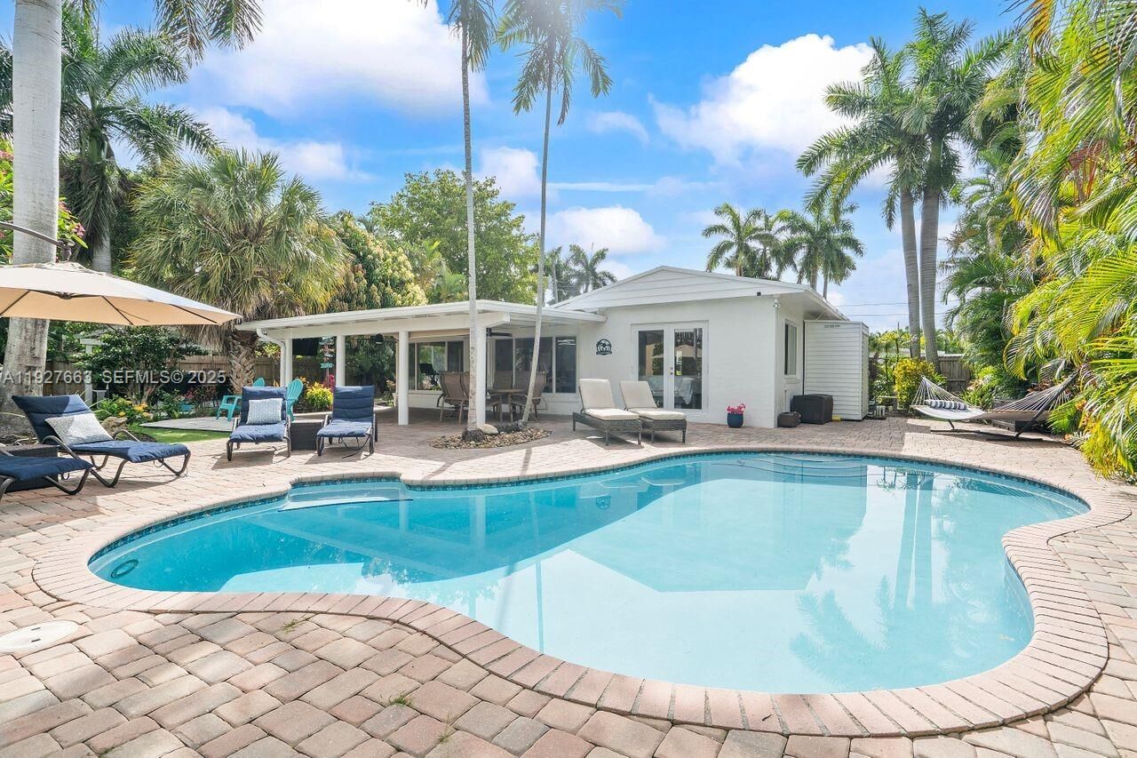 Property Photo:  2837 NE 17th Ave  FL 33334 