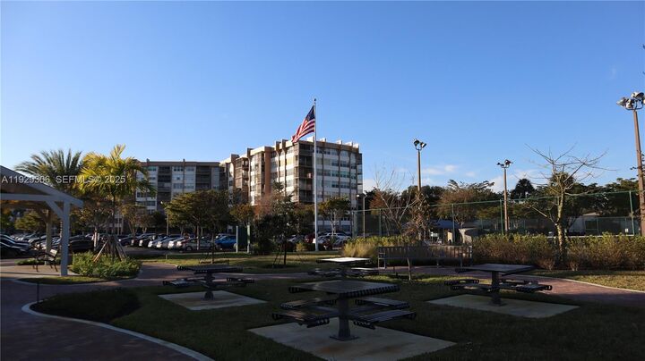 Property Photo: 900 Saint Charles Pl 419 FL 33026