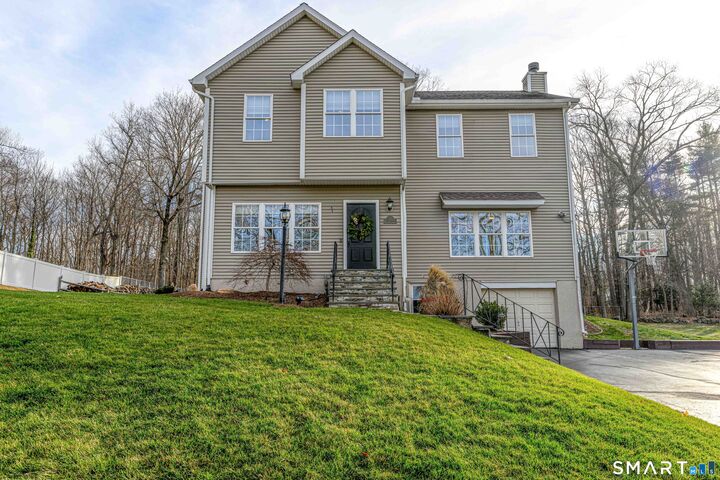 1278 Avon Boulevard  Cheshire CT 06410 photo