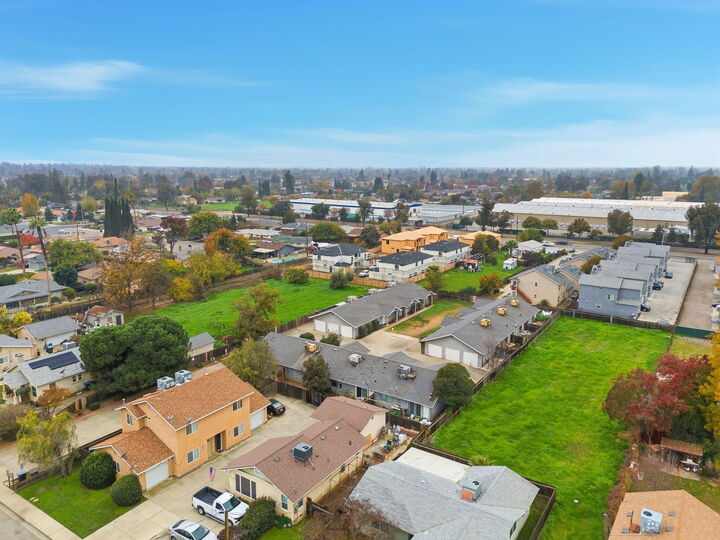 1349 S Liberty Street  Visalia CA 93292 photo