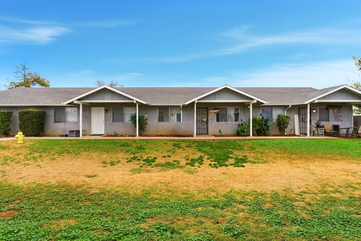 1349 S Liberty Street  Visalia CA 93292 photo