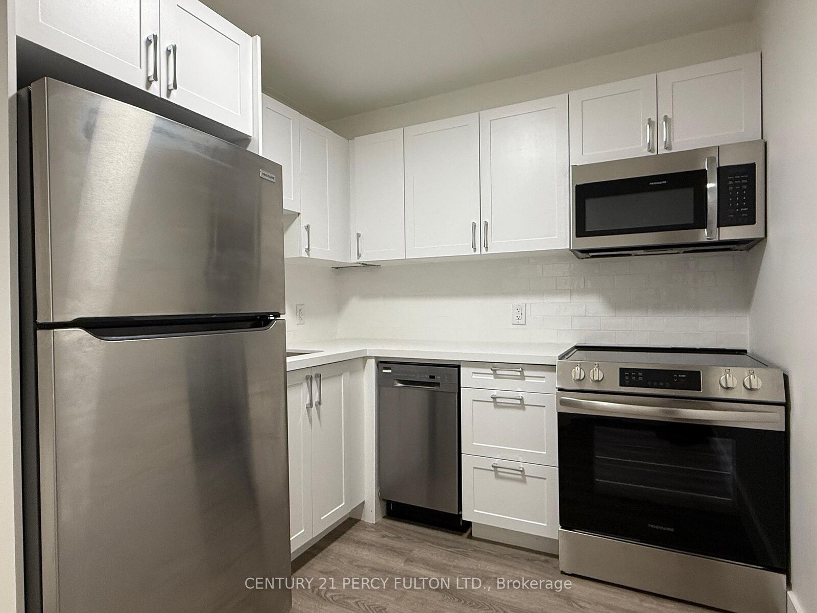 Photo de la propriété:  601 Dundas Street E 209  ON L1N 7B8 