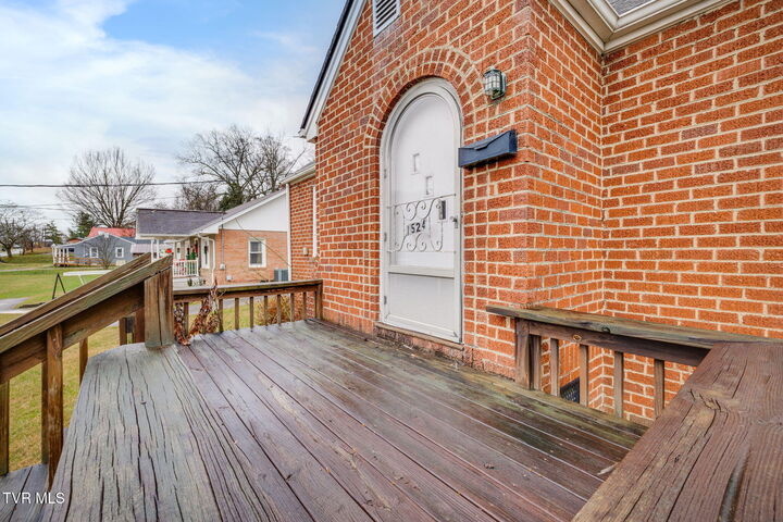 Property Photo:  1524 Fairview Avenue  TN 37660 