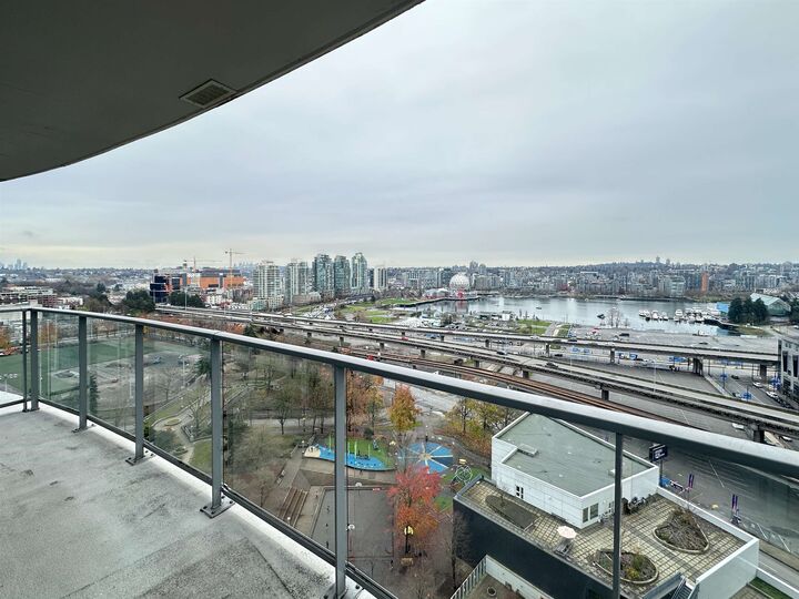 Property Photo:  58 Keefer Place 2202  BC V6B 0B8 