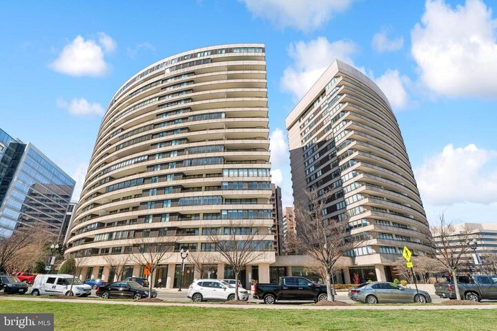 Property Photo:  1300 Crystal Drive 1301S  VA 22202 