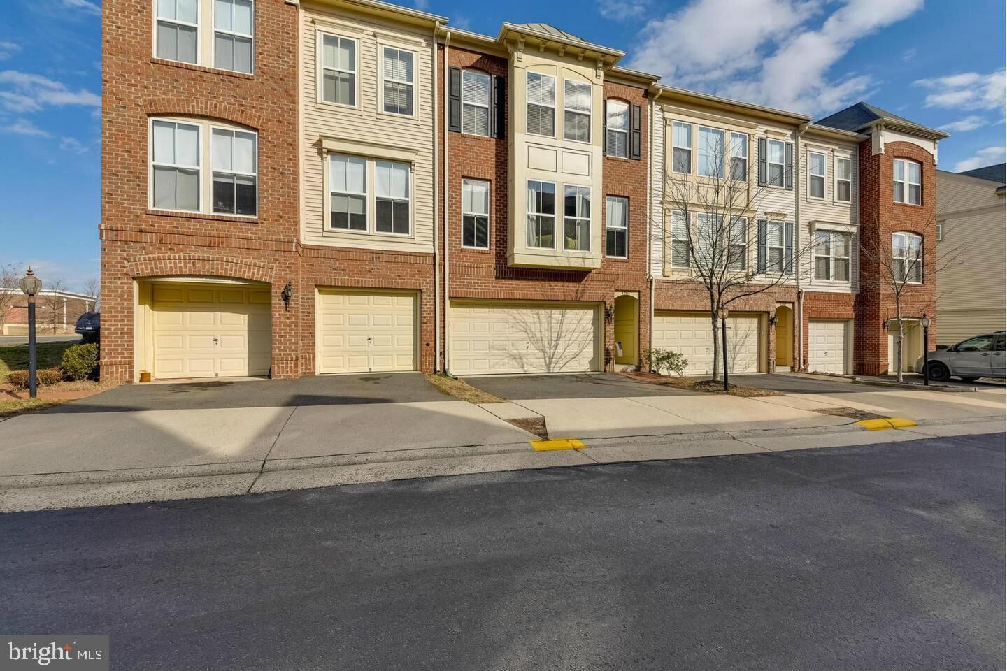 Property Photo: 42466 Regal Wood VA 20148