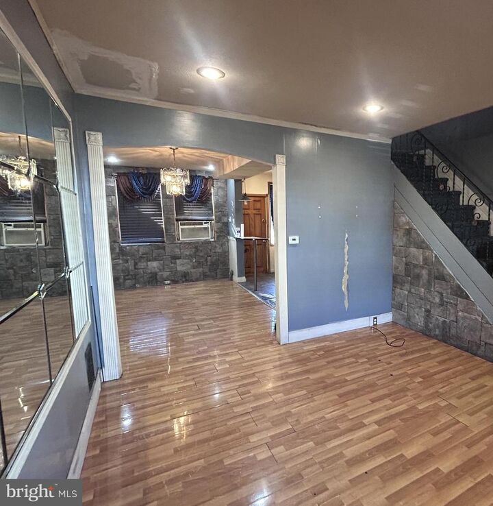 Property Photo:  2612 S Robinson Street  PA 19142 