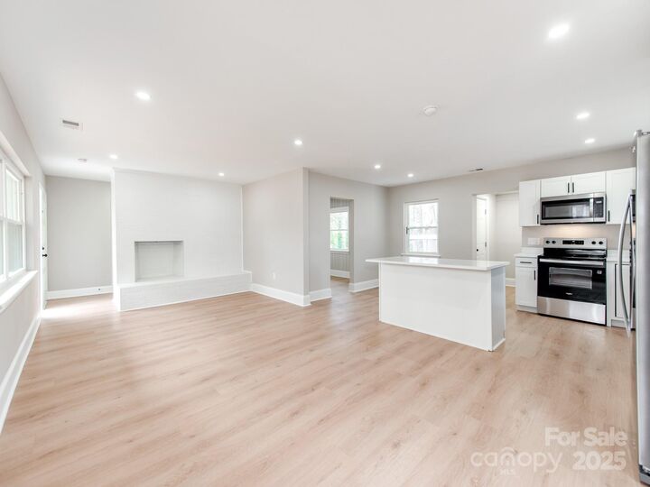 Property Photo: 2025 Birchcrest Drive NC 28205