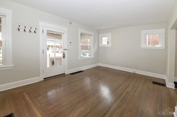Property Photo: 3011 Paul Street OH 45208