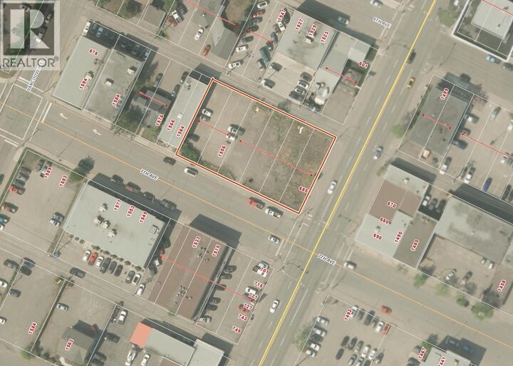 685 Victoria Street — photo 1