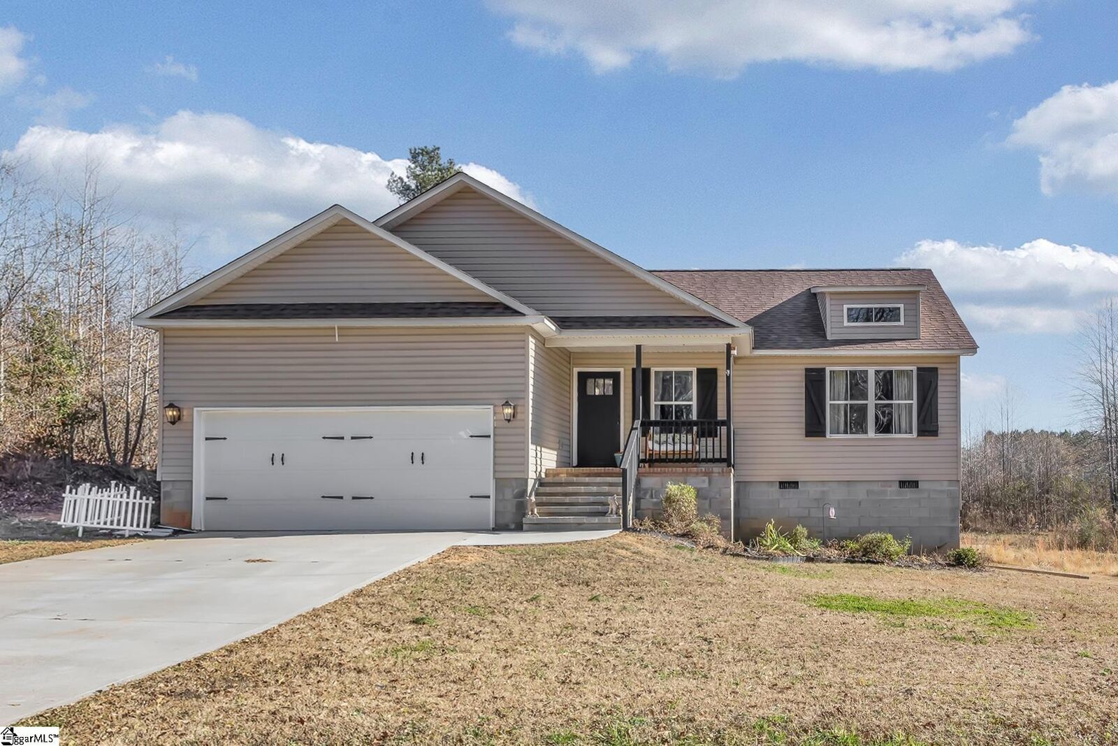 Property Photo:  884 Hampton Road  SC 29365 