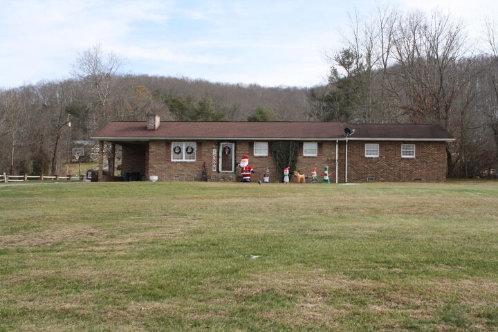 Property Photo: 62 Howards Branch WV 25951
