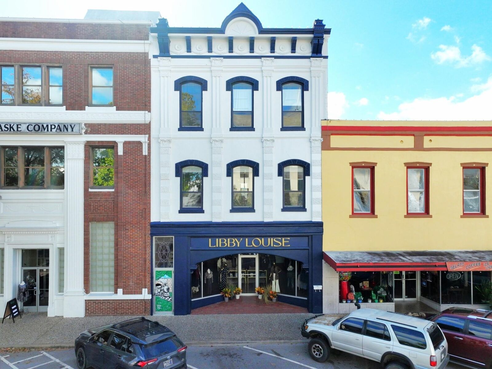 Property Photo:  110 E Alamo Street  TX 77833 