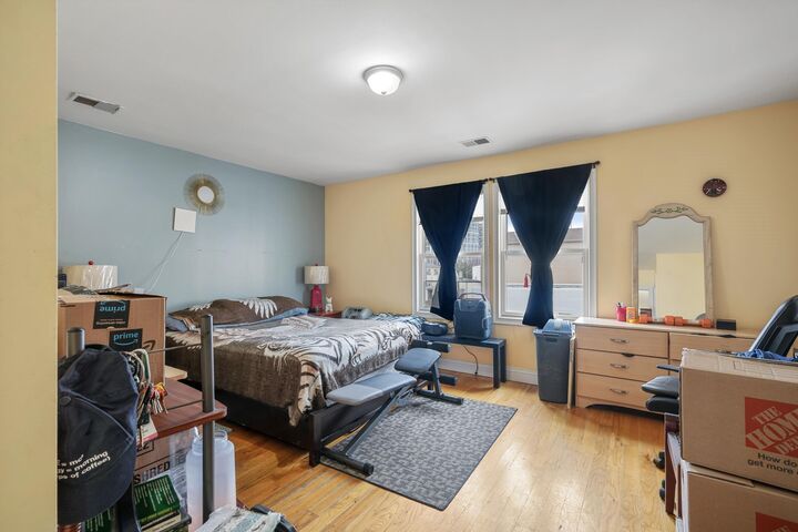 Property Photo:  85 Oakland Ave 2  NJ 07307 