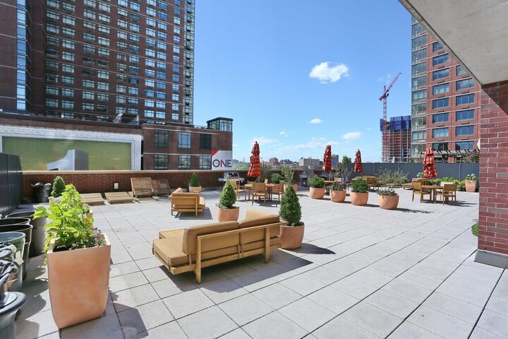 Property Photo: 389 Washington St 23J NJ 07302