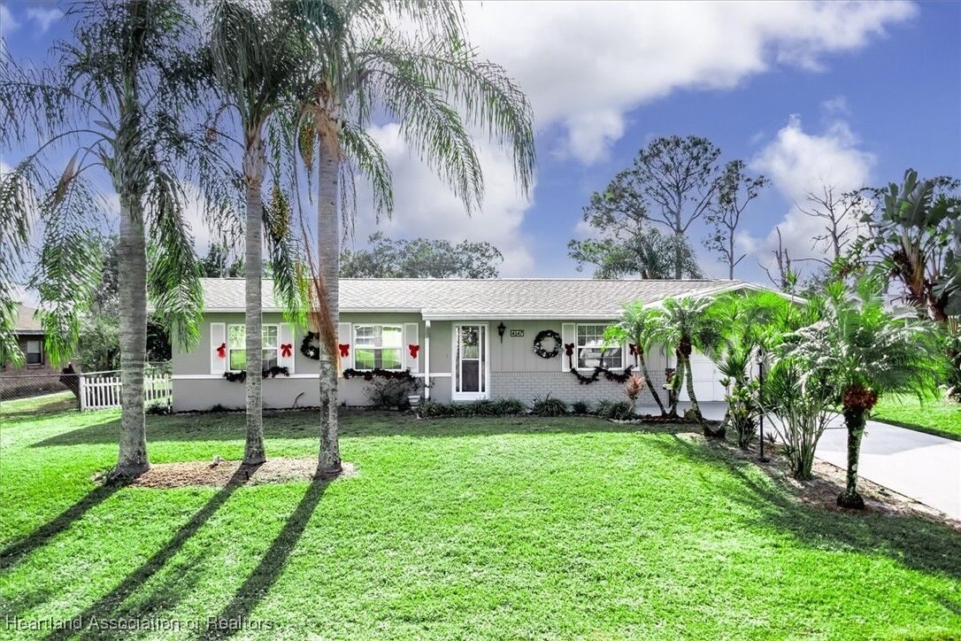 Property Photo: 4147 Bianca Street FL 33872