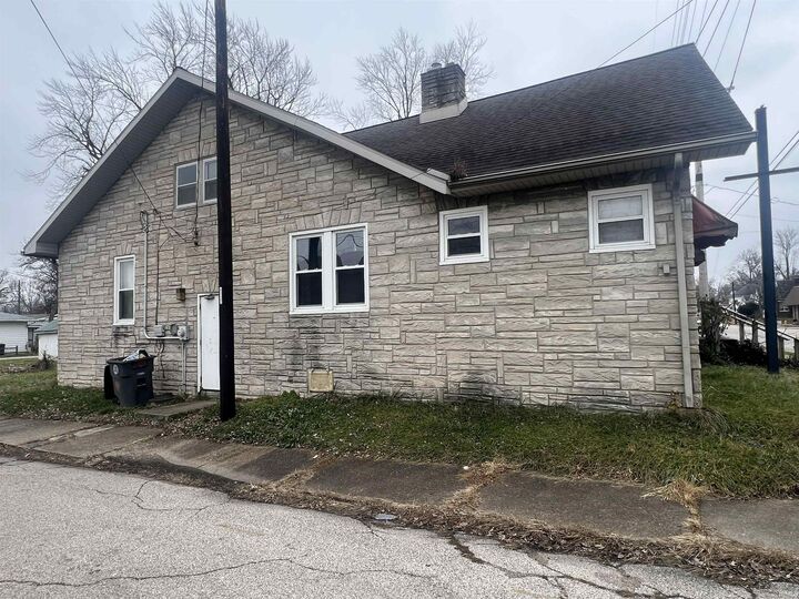 Property Photo:  2217 N Heidelbach Avenue  IN 47711 