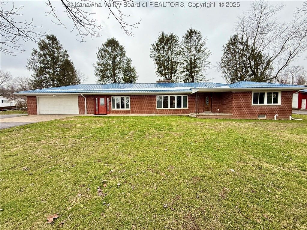 Property Photo: 82 Williamton Grove Drive WV 25071