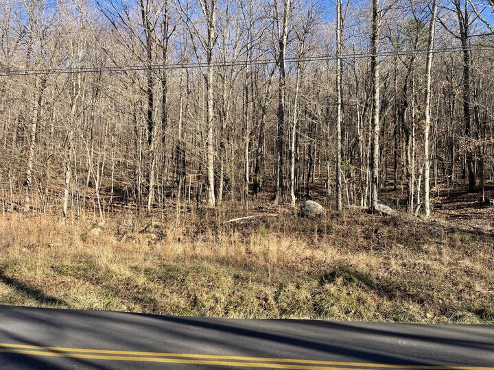 Property Photo:  2002 Dixie Bend Road  KY 42519 