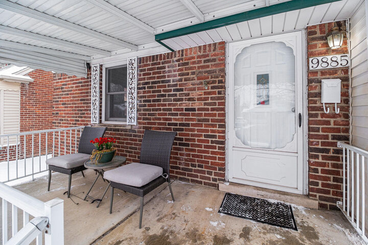 Property Photo: 9885 Hubert Avenue MI 48101