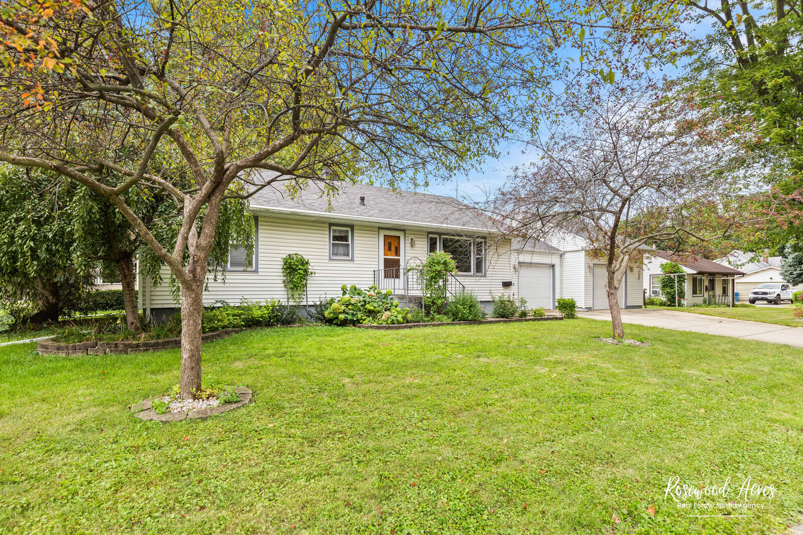 Property Photo: 311 S Cleveland Avenue IL 60915