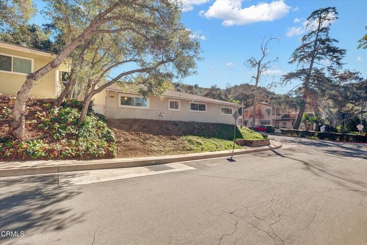 Property Photo:  200 Sleepy Hollow Terrace  CA 91206 