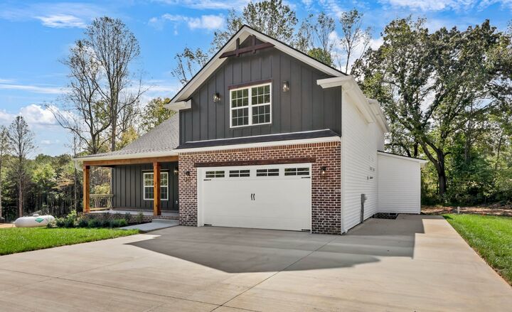 Property Photo:  3491 Meadows Rd  TN 37051 